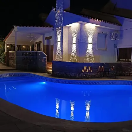 Charming In With Private Pool